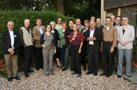 Symposium_group_at_SW's.jpg